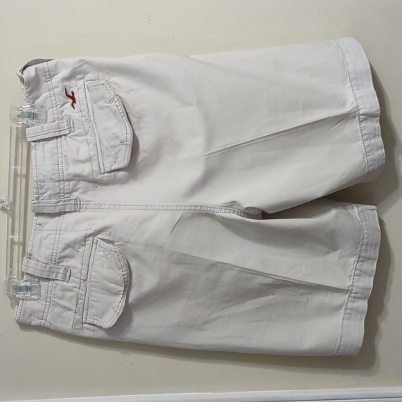 Hollister Chino style shorts - Picture 2 of 8